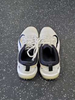Used Nike Soccer Indoor Shoes White Senior 6.5