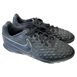 Used Nike Soccer Indoor Shoes Black Junior 02.5