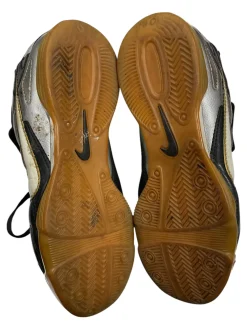 Used Nike Soccer Indoor Shoes Black Junior 01