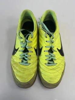 Used Nike Soccer Indoor Shoes Yellow Senior 11