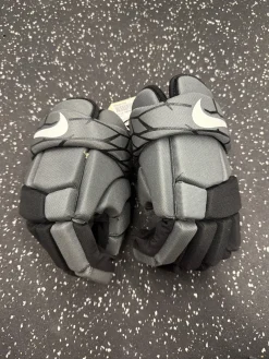 Used Nike VAPOR LT YOUTH Lacrosse Gloves Junior Grey SM