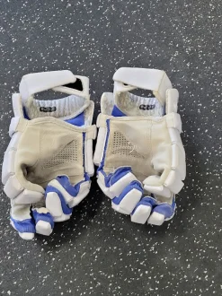 Used Nike VAPOR PRO YOUTH Lacrosse Gloves Junior White SM
