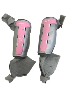 Used Nike Youth SM Soccer Shin Guards