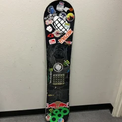 Used Nitro MARC FRANK MONTOYA Boys Snowboard Only Black 137 cm