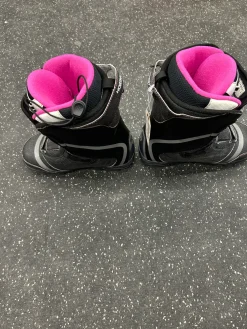 Used Northwave WIRED TF1 BOA Girls Snowboard Boots Black Junior 05.5
