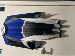 Used O'Neill Adult Top Royal Blue XL