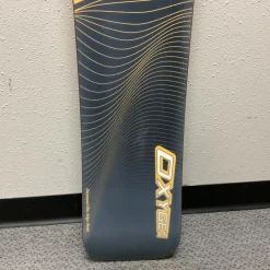 Used OXYGEN JOKER Boys Snowboard Only Yellow 129 cm