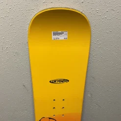 Used OXYGEN JOKER Boys Snowboard Only Yellow 129 cm