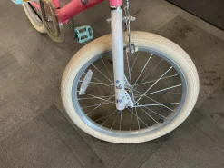 Used Pacific BUBBLE POP GIRLS BIKE Cruiser Bike Girls Pink 20