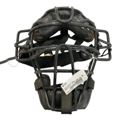 Used PRO MARK FMM10L Umpire Mask