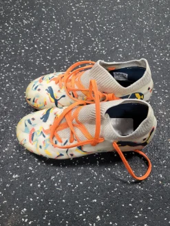 Used Puma ATTACANTO Soccer Turf Shoes Teal Junior 01
