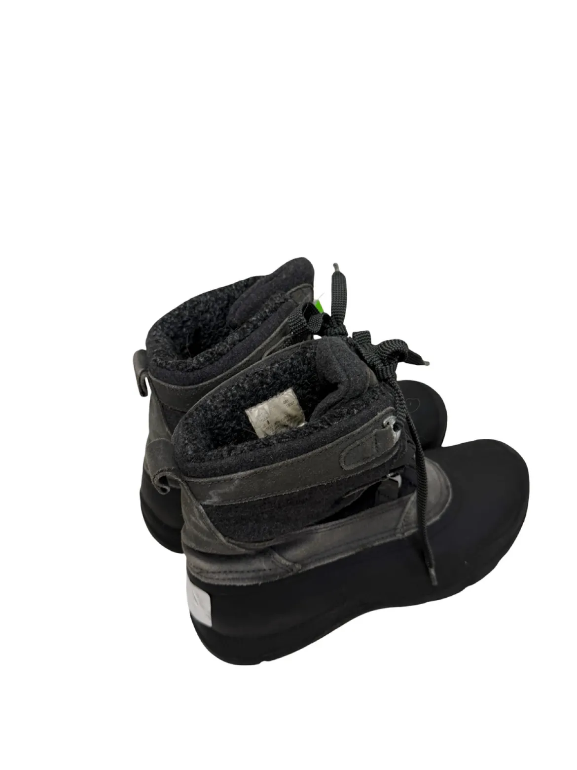 Used QUEST Size 8 Snow Boots