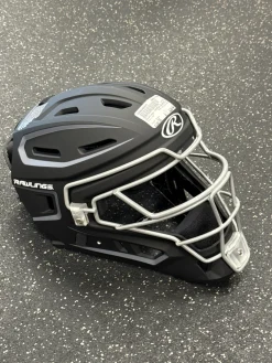 Used Rawlings CHVEL2-JR-REVA Catchers Helmet w/Mask Black One Size