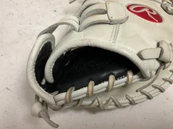 Used Rawlings Liberty Advanced RLADCTSBW Baseball First Base RH Throw Silver 12 1/2"