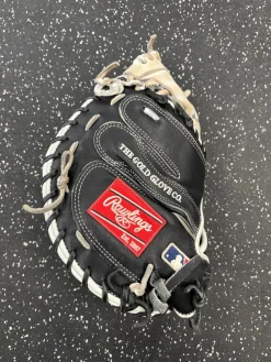 Used Rawlings PROCM33-23 HEART OF THE HIDE BB/SB Catchers RH Throw Black And Grey 33