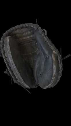 Used Rawlings RENEGADE BB/SB Catchers RH Throw Black 31 1/2"