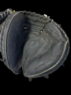 Used Rawlings RENEGADE BB/SB Catchers RH Throw Black 31 1/2"