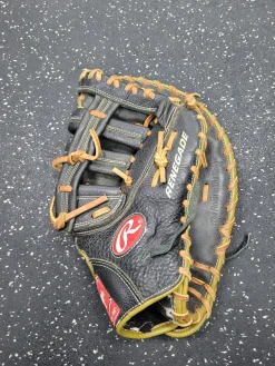 Used Rawlings RFB BB/SB First Base RH Throw Black 13"