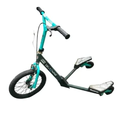 Used Razor DELTA WING 3 WHEEL SCOOTER Scooter Black