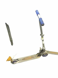 Used Razor SCOOTER Scooter None