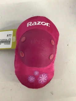 Used Razor Skateboard Kneepads Pink MD
