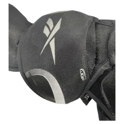 Used Reebok KFS 9K Junior Shoulder Pads LG