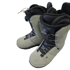 Used Ride SAGE WOMENS BOA BOOTS Womens Snowboard Boots Olive Green Senior 7