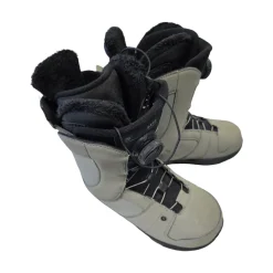 Used Ride SAGE WOMENS BOA BOOTS Womens Snowboard Boots Olive Green Senior 7