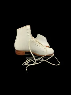 Used Riedell MINN WomensFigure Skate White Senior 8