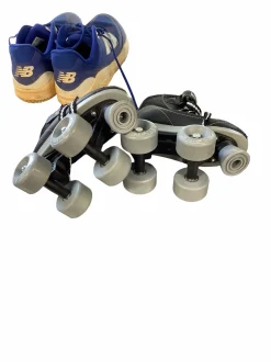Used RollerDerby QUADS Child Roller Quad Skates Black Youth 12.5