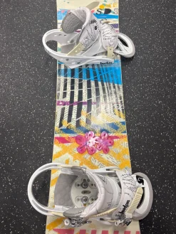 Used Rome SDS JETT Womens Board/Bindings White 144 cm