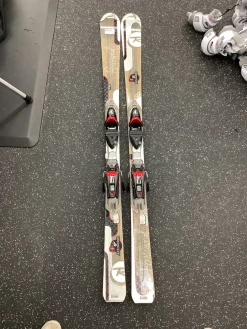 Used Rossignol ATTRAXION Womens DH Ski/Binding Brown 154 cm