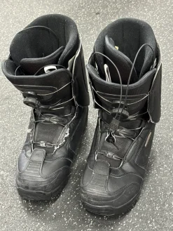 Used Rossignol EXCITE BOA Mens Snowboard Boots Black Senior 12