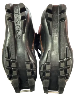 Used Salomon Boys SNS XC Ski Boots Grey YT-13