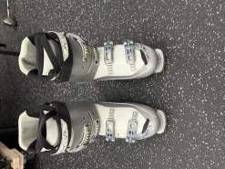 Used Salomon DIVINE 4 Womens DH Ski Boot Silver 260 MP - M08 - W09