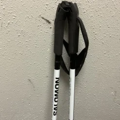 Used Salomon ESCAPE ALU JR XC POLES Boys XC Ski Poles Black And Royal Blue 100 cm / 40 in