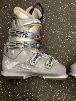 Used Salomon IRONY 4 Womens DH Ski Boot Grey 250 MP - M07 - W08