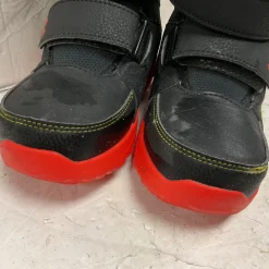Used Salomon WHIPSTAR Boys Snowboard Boots Black And Red Youth 13.0