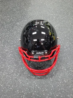Used Schutt VENGEANCE A11 FB Helmet Black MD