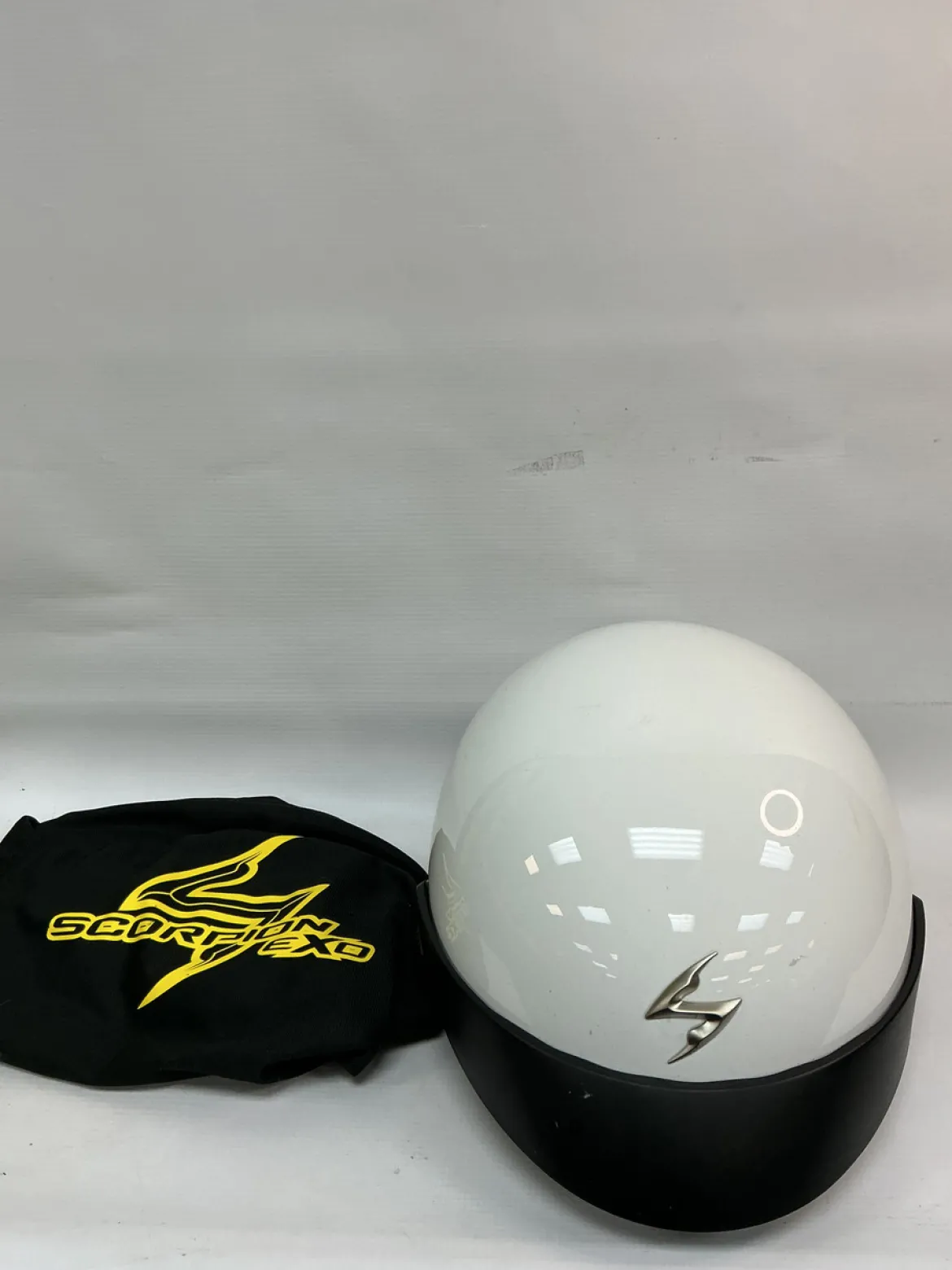 Used SCORPION HELMET Adult Helmet White XS