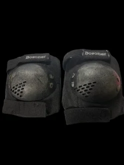 Used Skateboard Kneepads Black MD