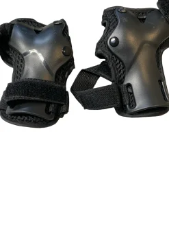 Used SKATEBOARD PROTECTIVE SET Skateboard Accessory