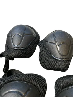Used SKATEBOARD PROTECTIVE SET Skateboard Accessory