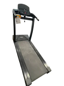 Used Smooth SMOOTH 9.2 SERIE TREADMILL Treadmill