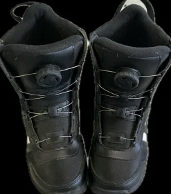 Used SNOWBOARD BOOTS Boys Snowboard Boots Black Junior 03