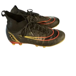 Used Soccer Cleats Black Adjustable