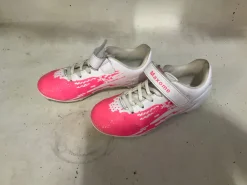 Used Soccer Cleats Pink Junior 03.5