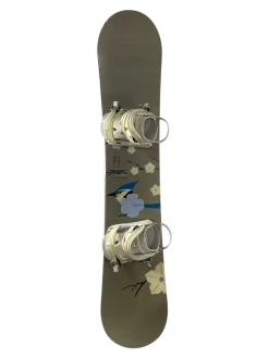 Used SOLACE Womens Board/Bindings White 137 cm