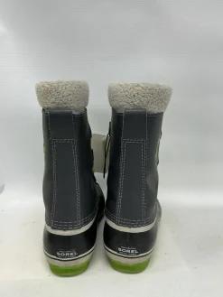 Used Sorel Snow/Hunt/Hike Boots M Junior 04