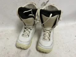 Used Spice Girls Snowboard Boots White Junior 03